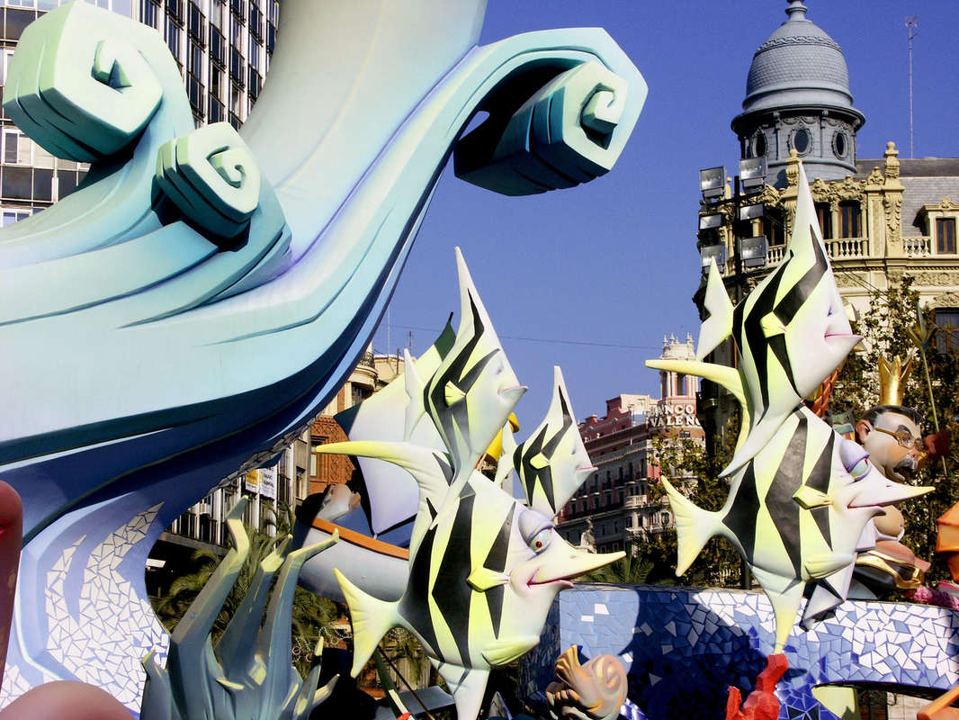 Fische Figuren auf den Fallas Valencia